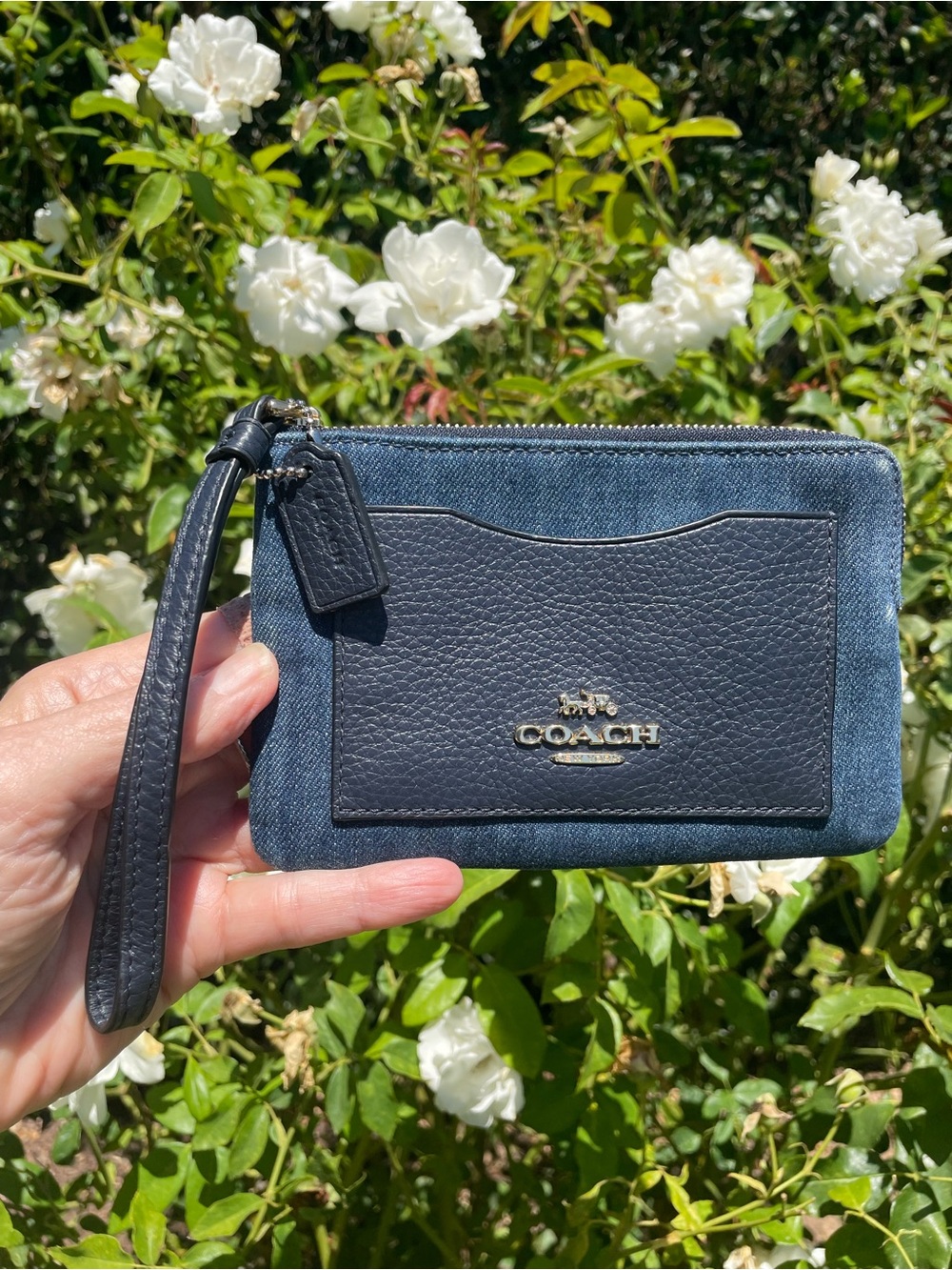 Coach F67579 Denim Corner Zip Wristlet – Blue Denim & Leather – Floral Lining